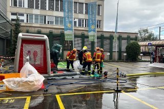 L'accident chimique a mobilisé une centaine de pompiers, ambulanciers, spécialistes chimiques et policiers à Gossau (SG).